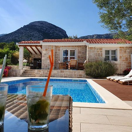 Apartments Lolita Μπολ Εξωτερικό φωτογραφία