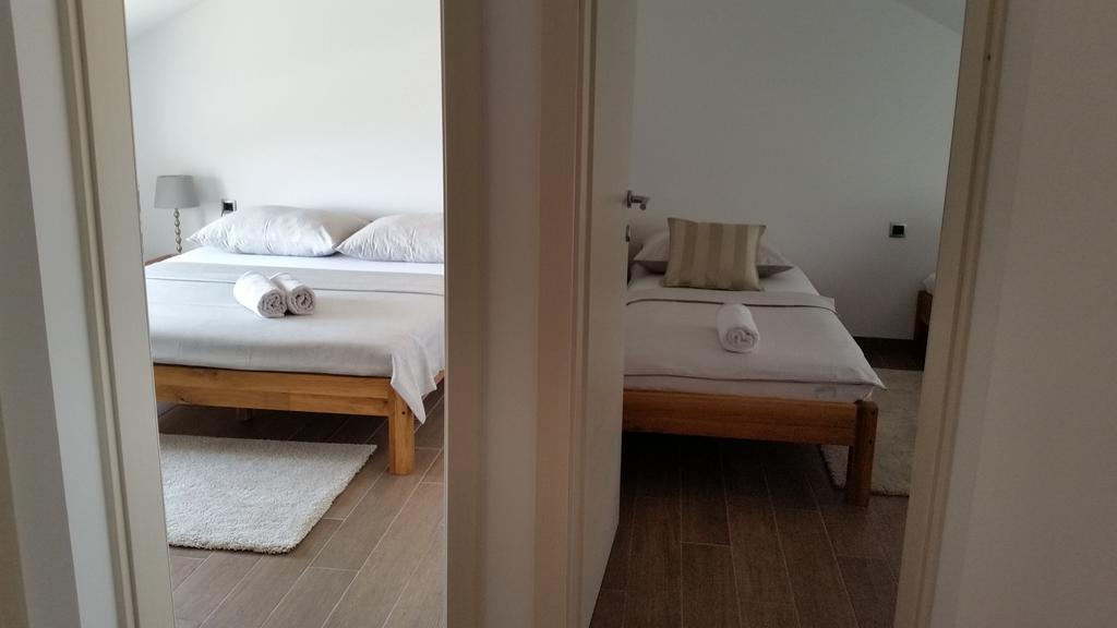 Apartments Lolita Μπολ Εξωτερικό φωτογραφία