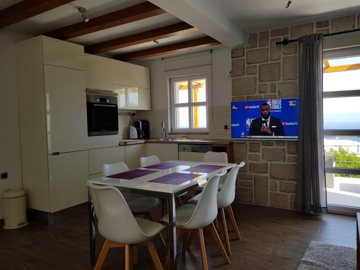 Apartments Lolita Μπολ Εξωτερικό φωτογραφία