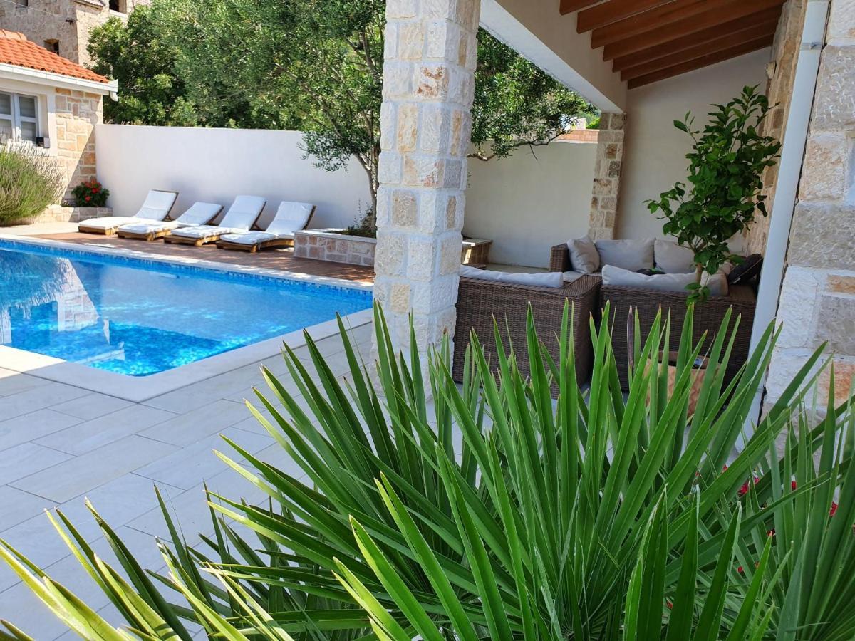 Apartments Lolita Μπολ Εξωτερικό φωτογραφία